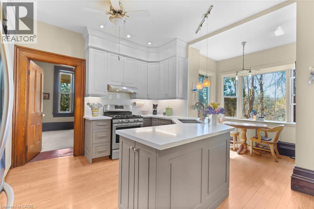 311 Brock Road, Hamilton, Ontario  L9H 5H4 - Photo 18 - 40823956