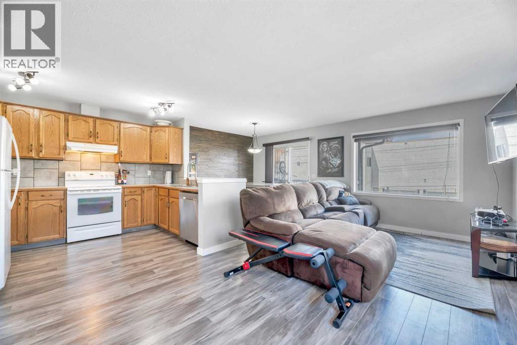 224b 5 Avenue, Strathmore, Alberta  T1P 1B5 - Photo 7 - A2304974