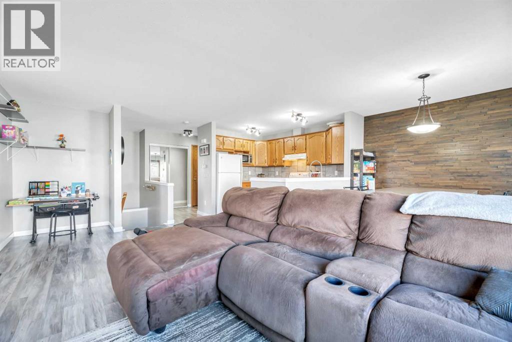 224b 5 Avenue, Strathmore, Alberta  T1P 1B5 - Photo 8 - A2304974