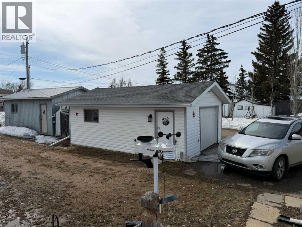 121 2 Avenue, Falher, Alberta  T0H 1M0 - Photo 29 - A2304049