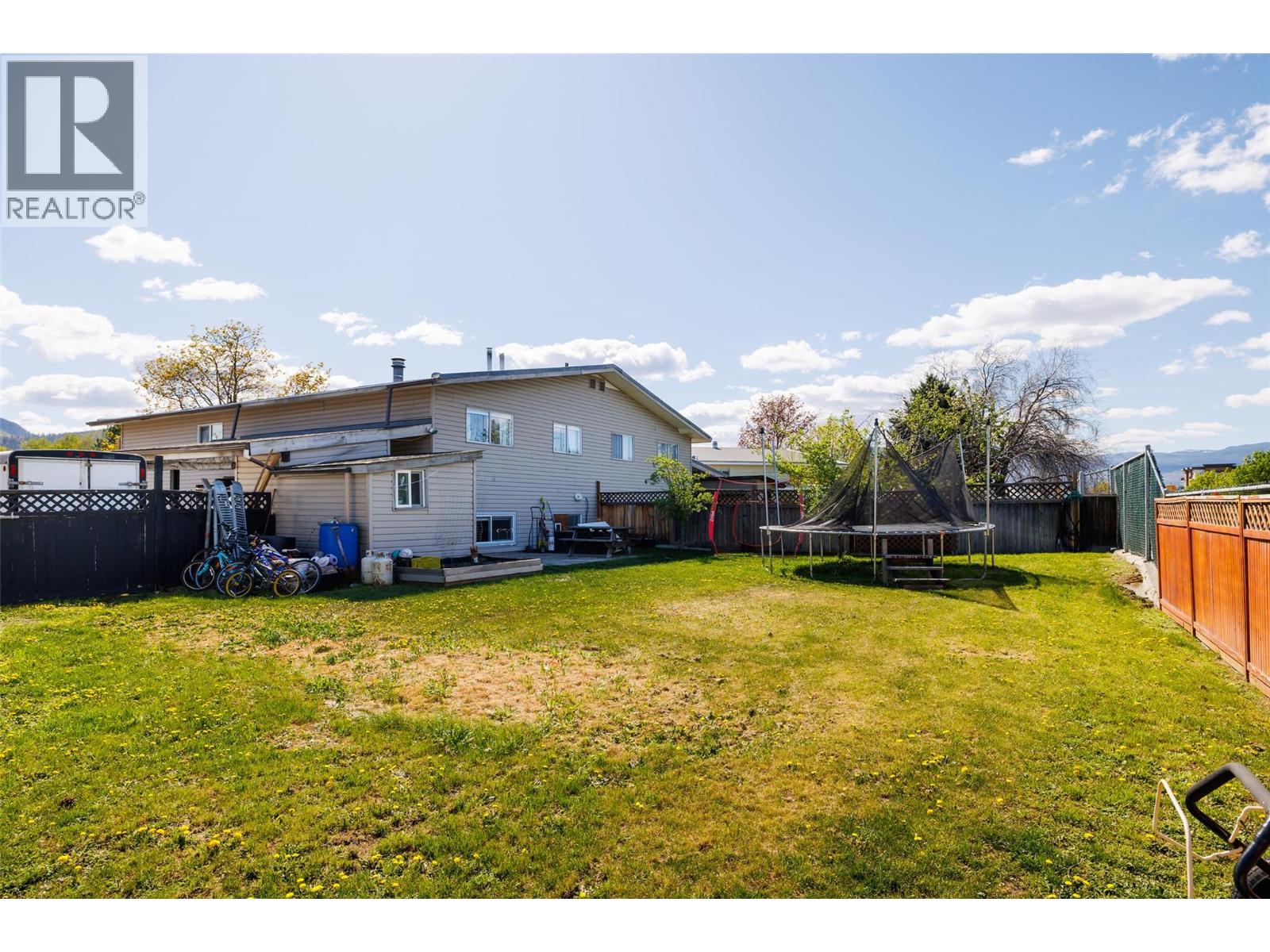 610 Chepesuik Court, Kelowna, British Columbia  V1X 5S5 - Photo 26 - 10380302