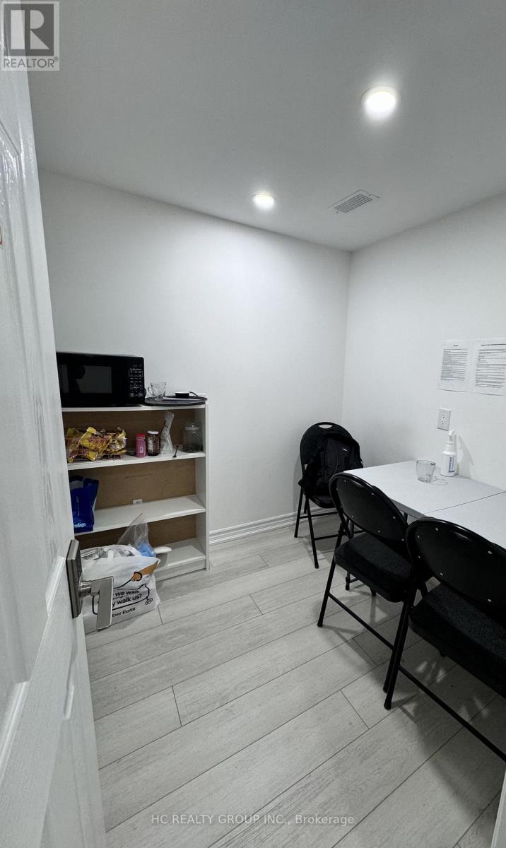 523 Eglington Avenue, Toronto, Ontario  M5N 1B1 - Photo 11 - C12857866