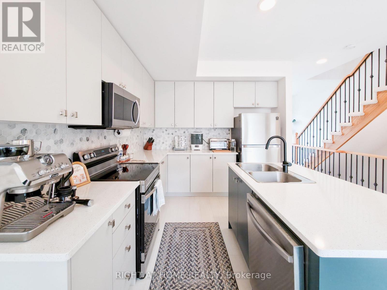 15 Ambereen Place, Clarington, Ontario  L1C 5P2 - Photo 13 - E13043306