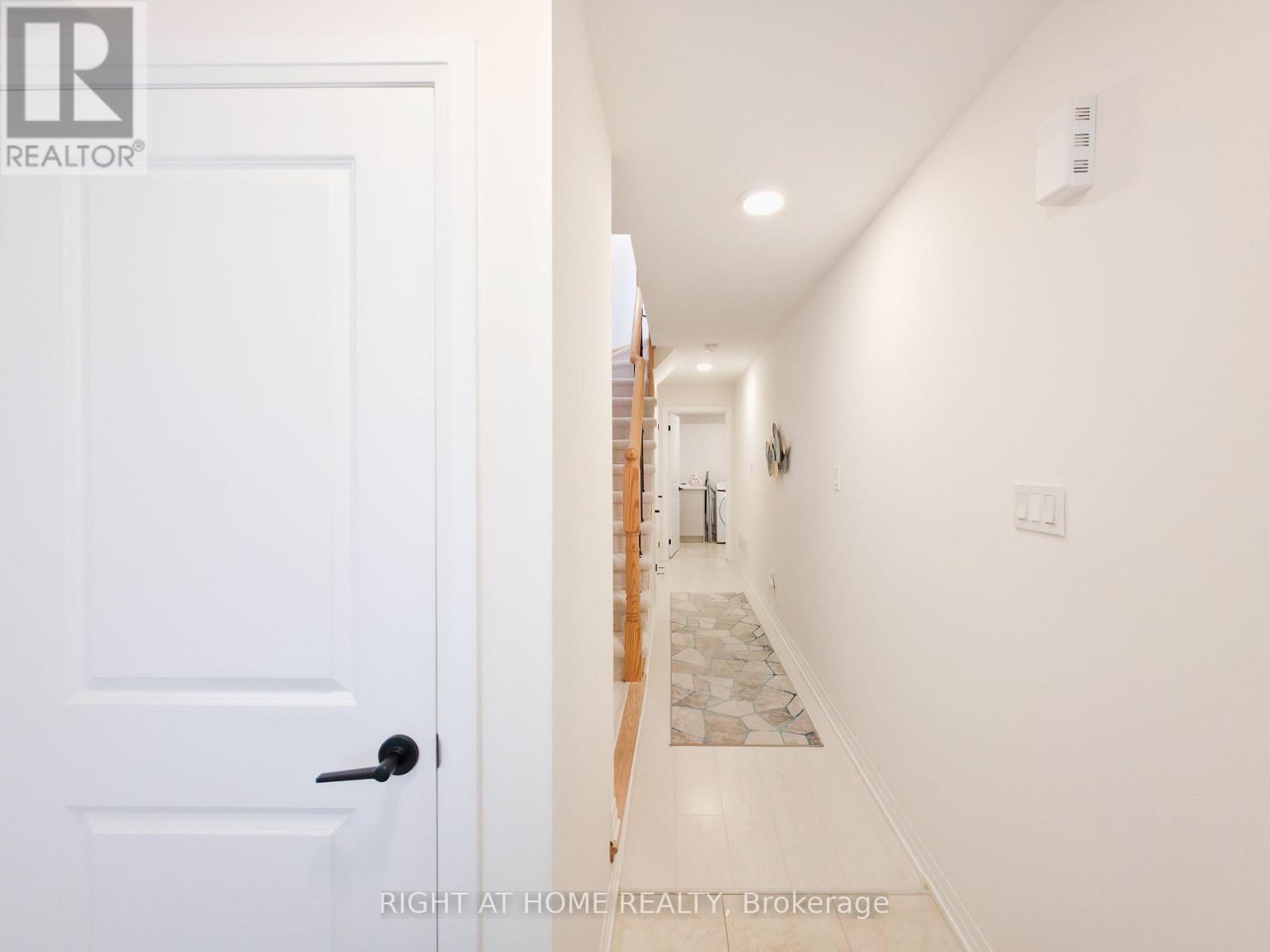 15 Ambereen Place, Clarington, Ontario  L1C 5P2 - Photo 4 - E13043306