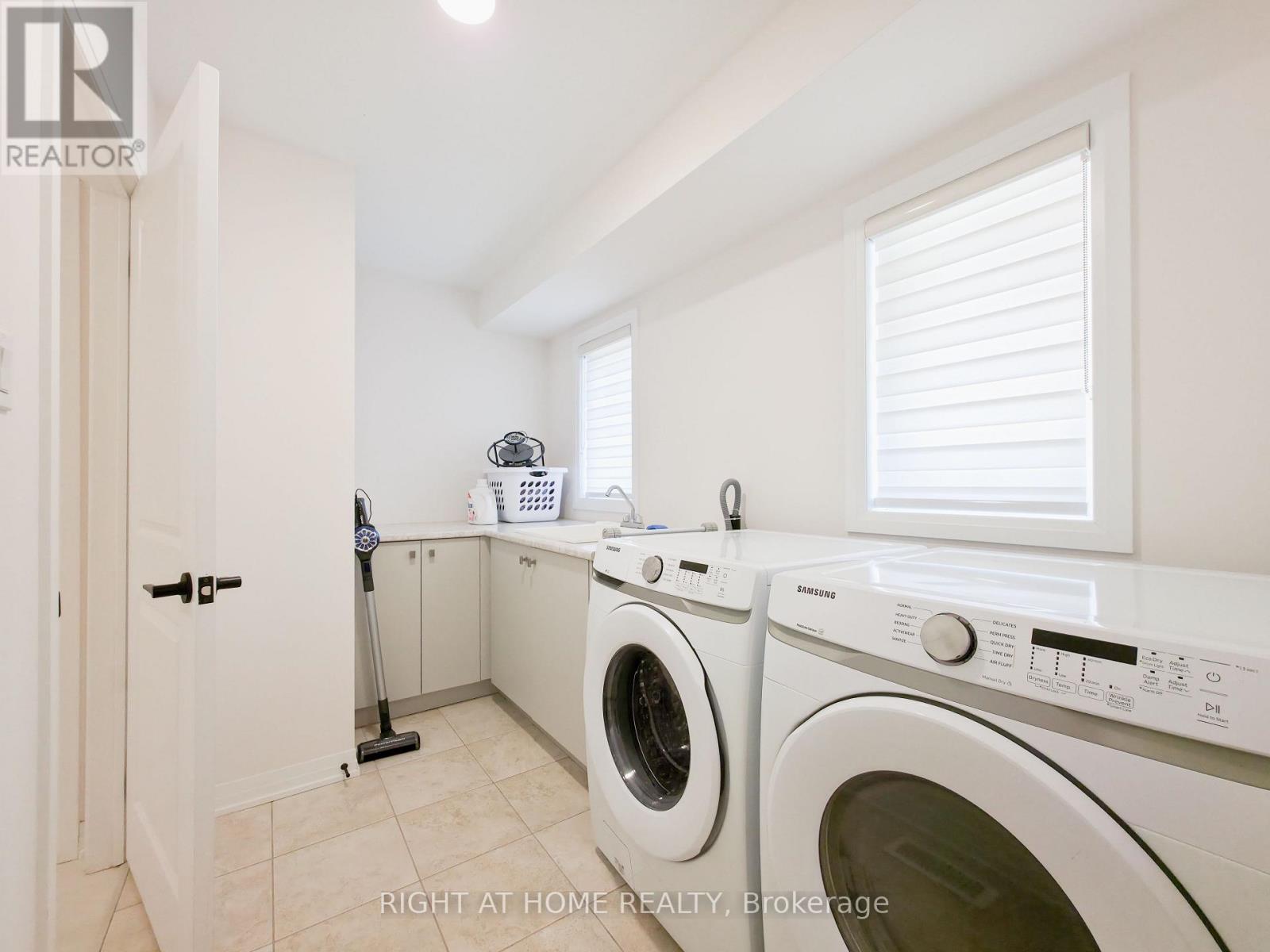 15 Ambereen Place, Clarington, Ontario  L1C 5P2 - Photo 8 - E13043306