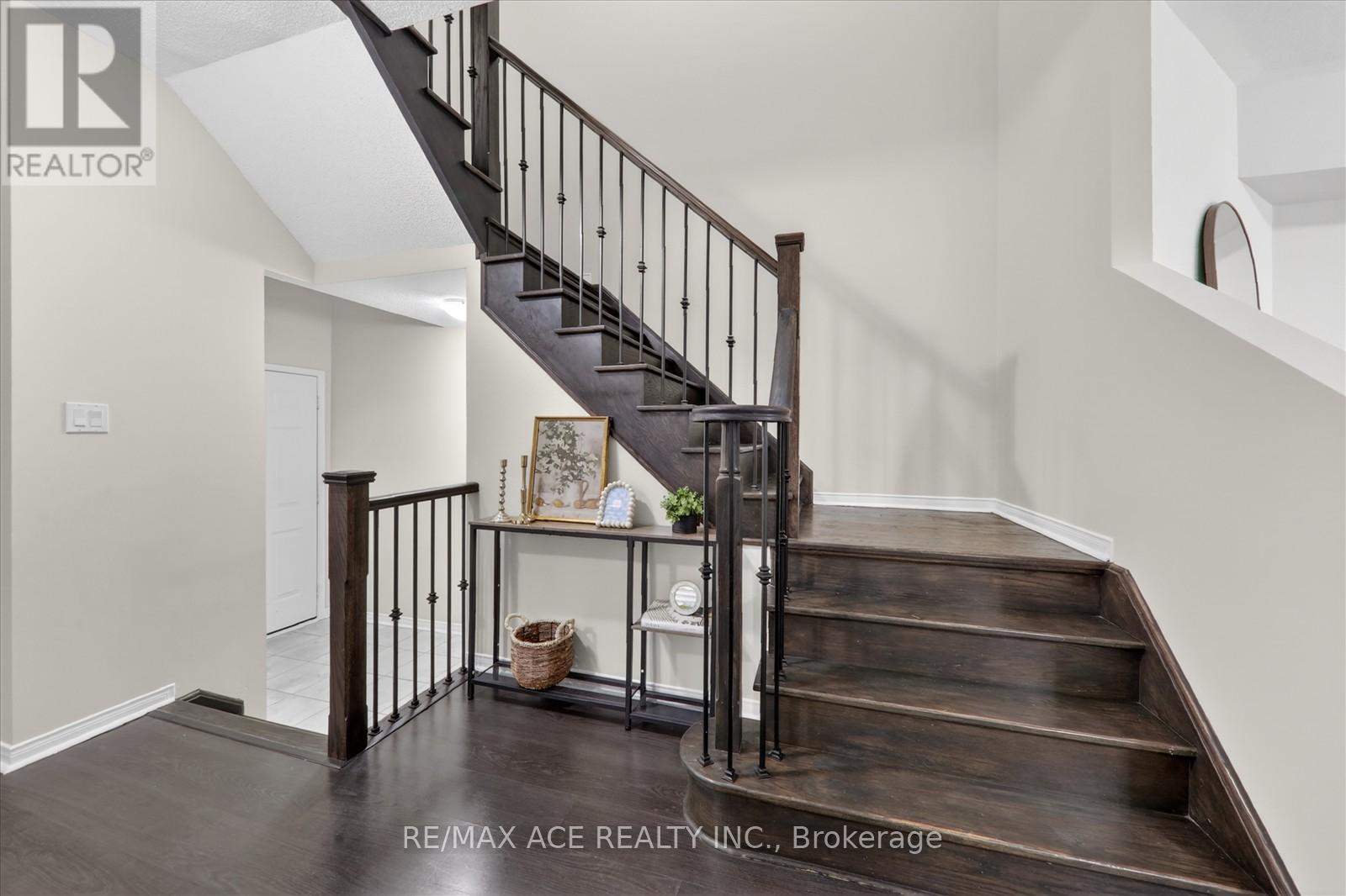 1034 Byron Street N, Whitby, Ontario  L1N 0E5 - Photo 10 - E13043314