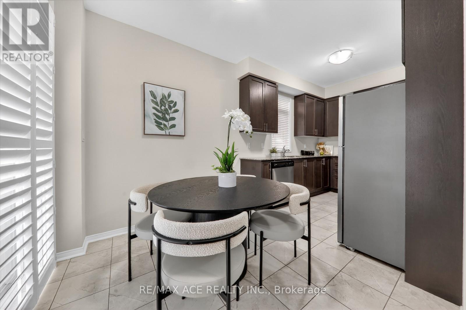 1034 Byron Street N, Whitby, Ontario  L1N 0E5 - Photo 15 - E13043314