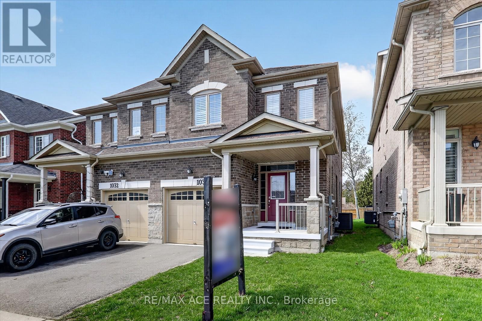 1034 Byron Street N, Whitby, Ontario  L1N 0E5 - Photo 2 - E13043314