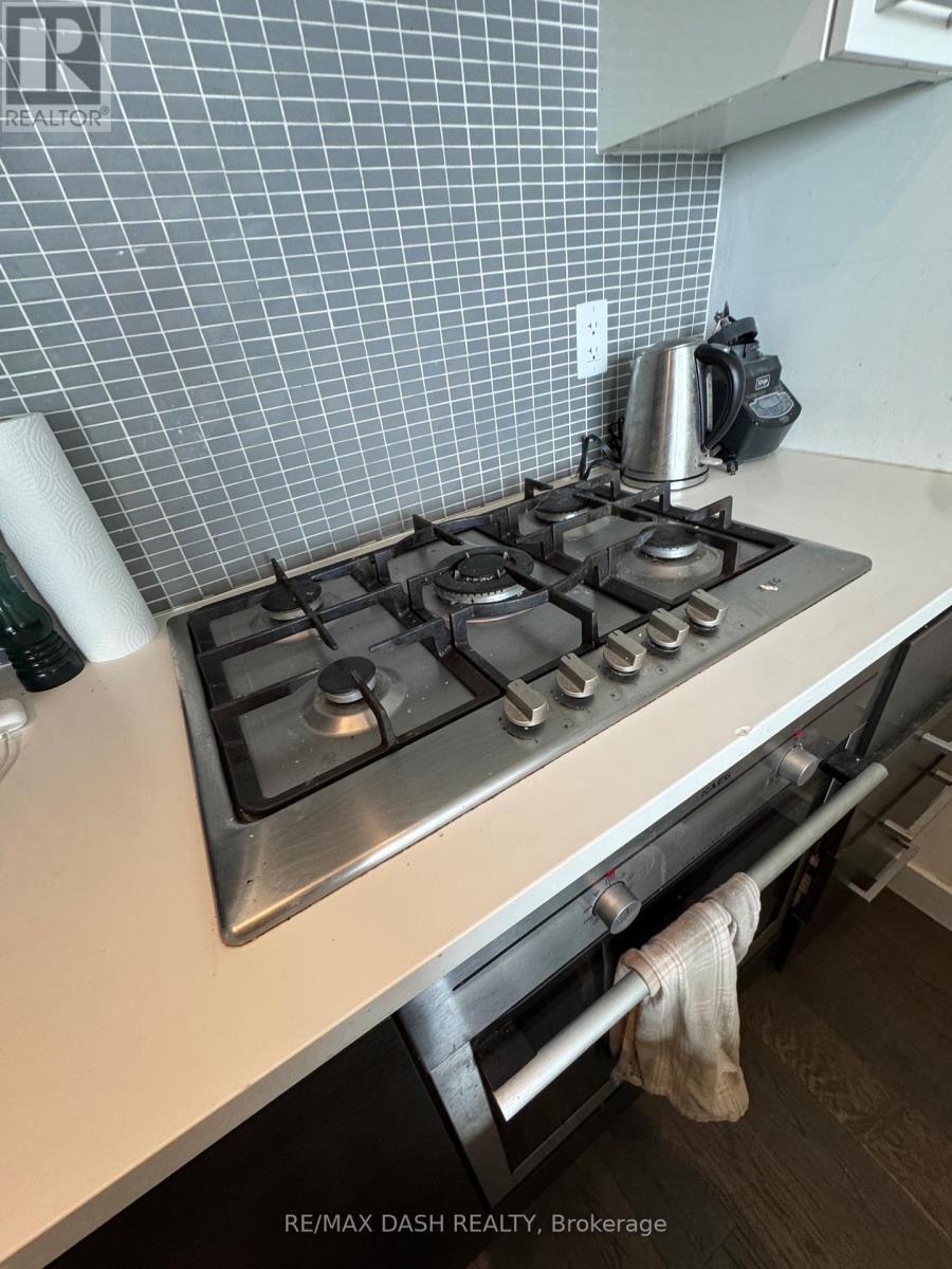 701 - 90 Broadview Avenue, Toronto, Ontario  M4M 3H3 - Photo 4 - E13043396