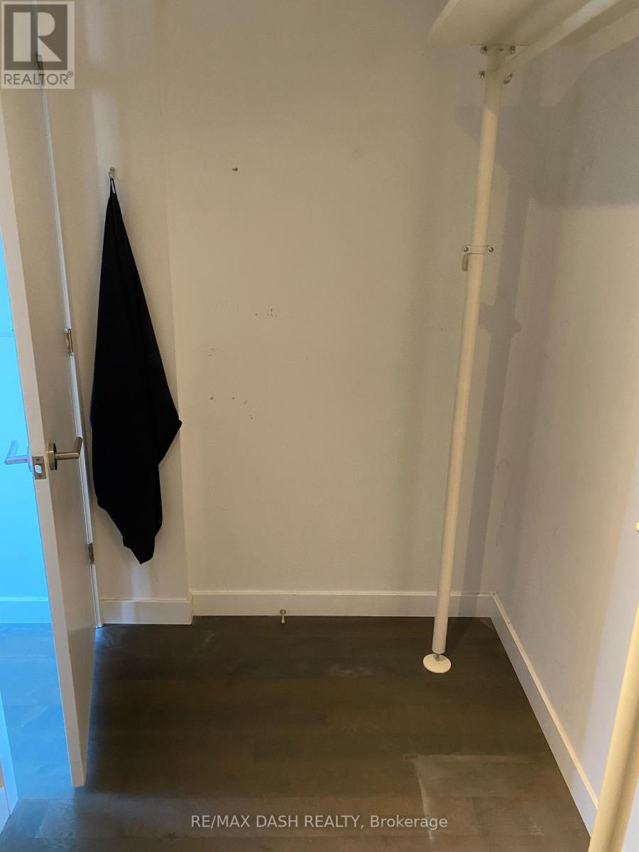 701 - 90 Broadview Avenue, Toronto, Ontario  M4M 3H3 - Photo 8 - E13043396