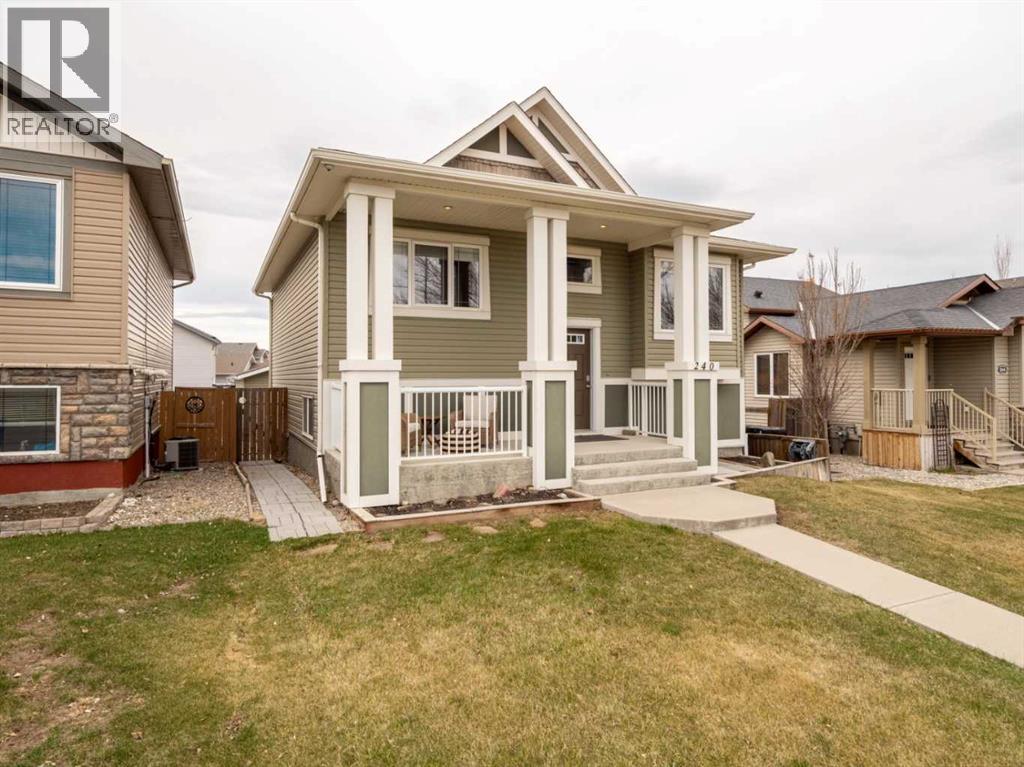 240 Mildred Dobbs Boulevard N, Lethbridge, Alberta  T1H 5R4 - Photo 2 - A2304226