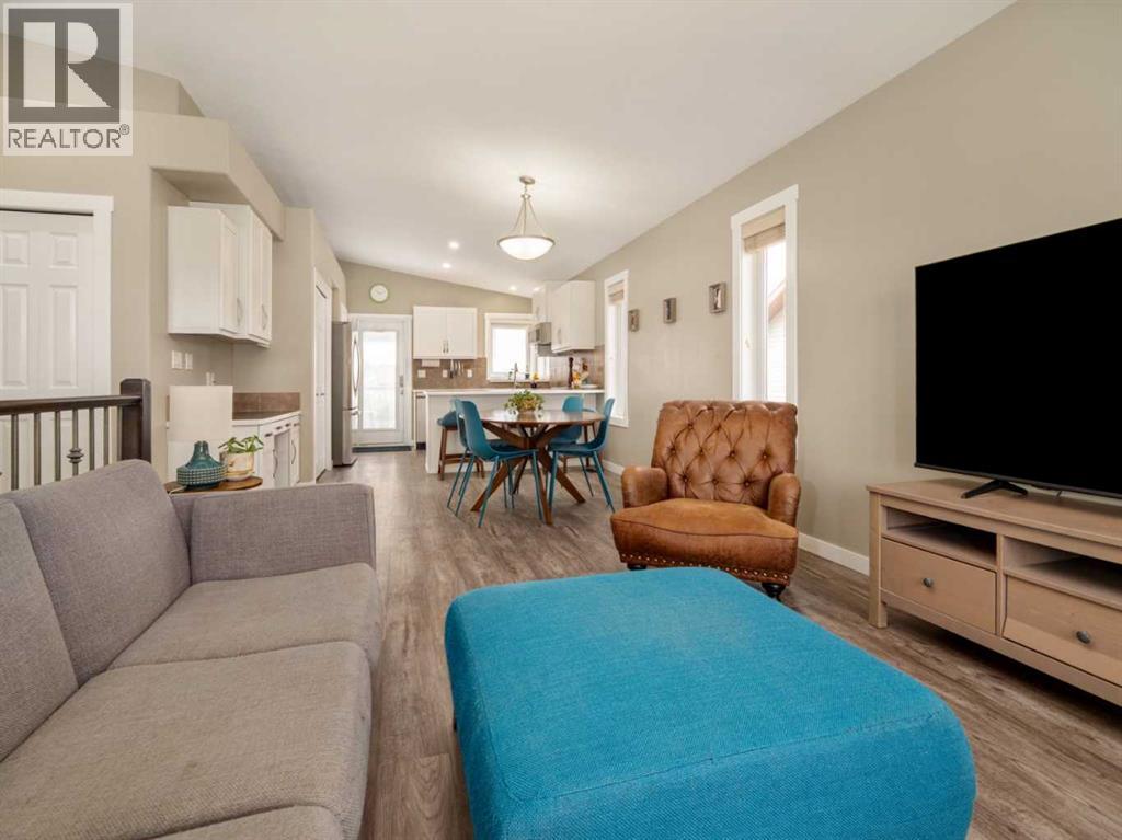 240 Mildred Dobbs Boulevard N, Lethbridge, Alberta  T1H 5R4 - Photo 9 - A2304226