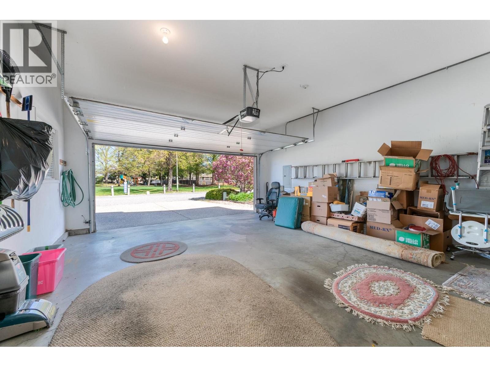 3585 Windermere Road, Kelowna, British Columbia  V1W 4M8 - Photo 25 - 10384752