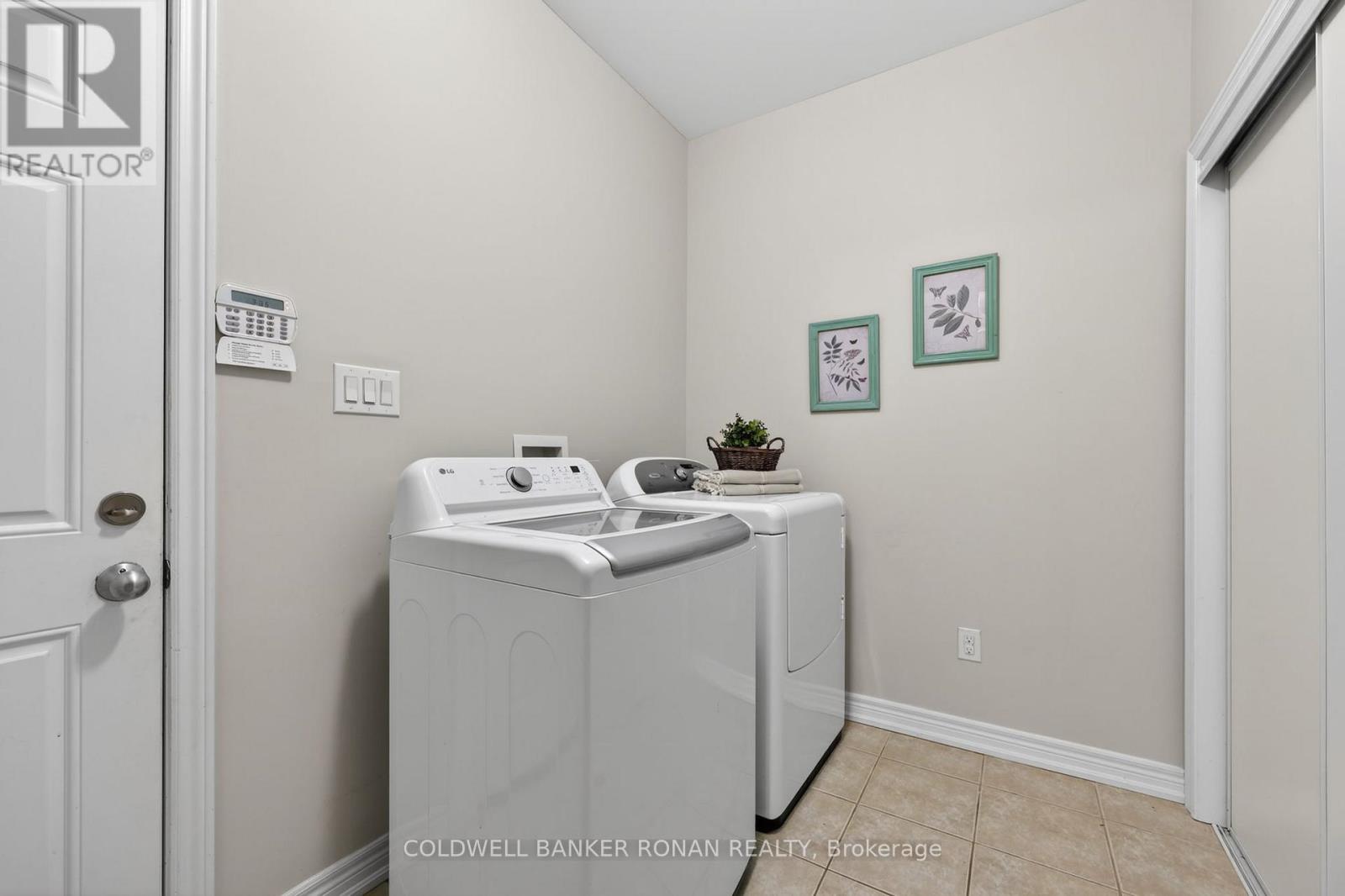 182 Shephard Avenue, New Tecumseth, Ontario  L9R 0K1 - Photo 21 - N13043376