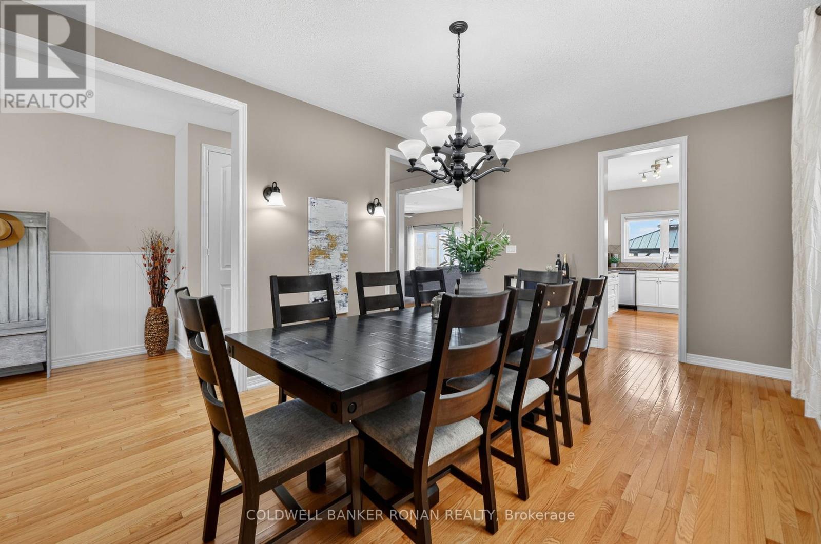 182 Shephard Avenue, New Tecumseth, Ontario  L9R 0K1 - Photo 8 - N13043376