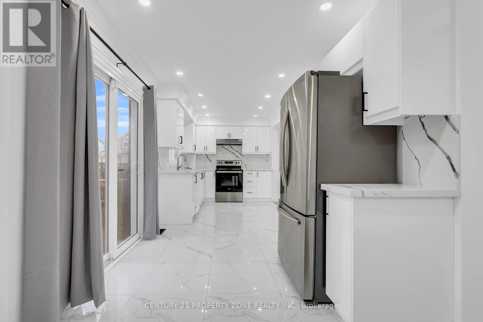 188 Cardinal Street, Barrie, Ontario  L4M 6G8 - Photo 11 - S13043280