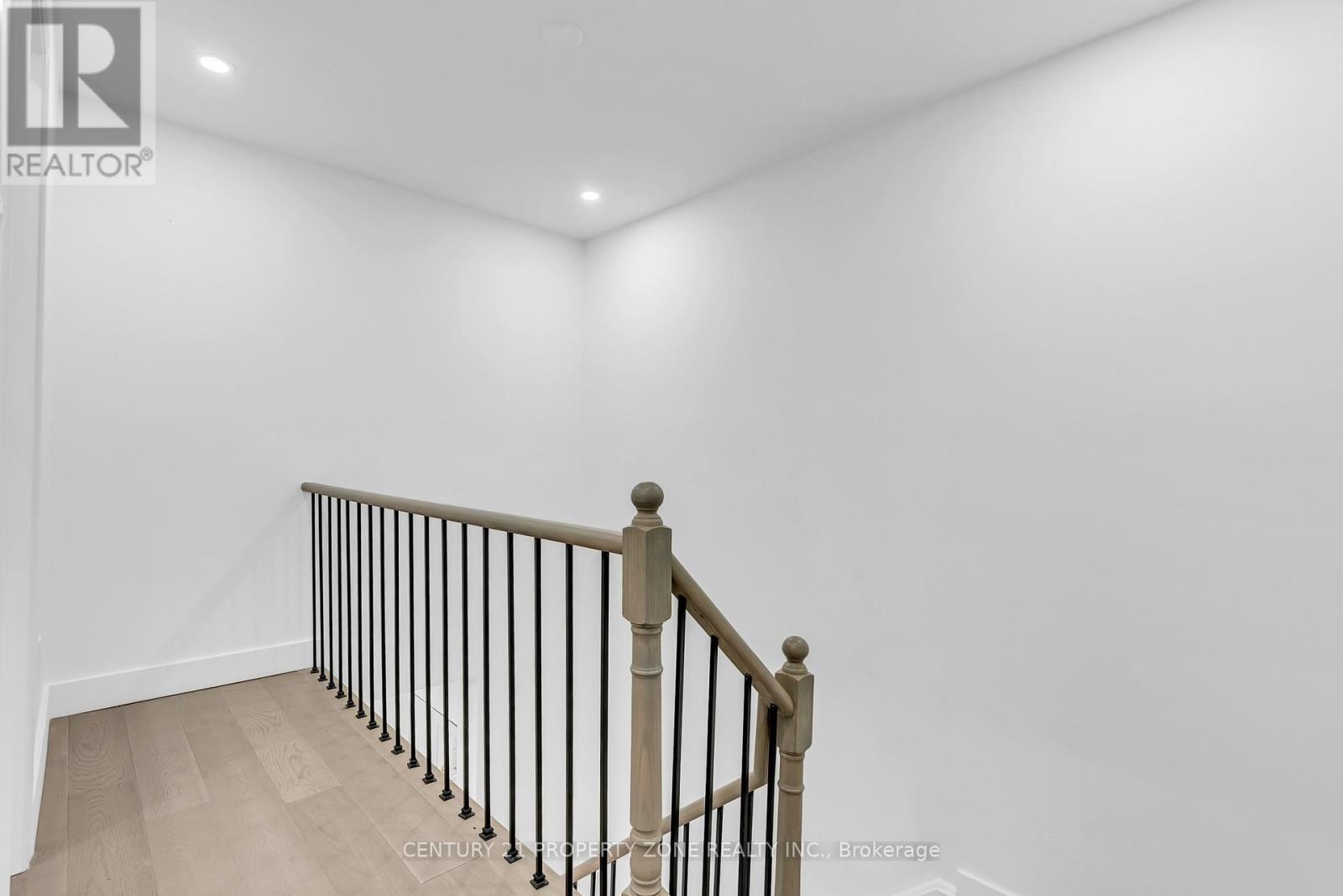 188 Cardinal Street, Barrie, Ontario  L4M 6G8 - Photo 23 - S13043280