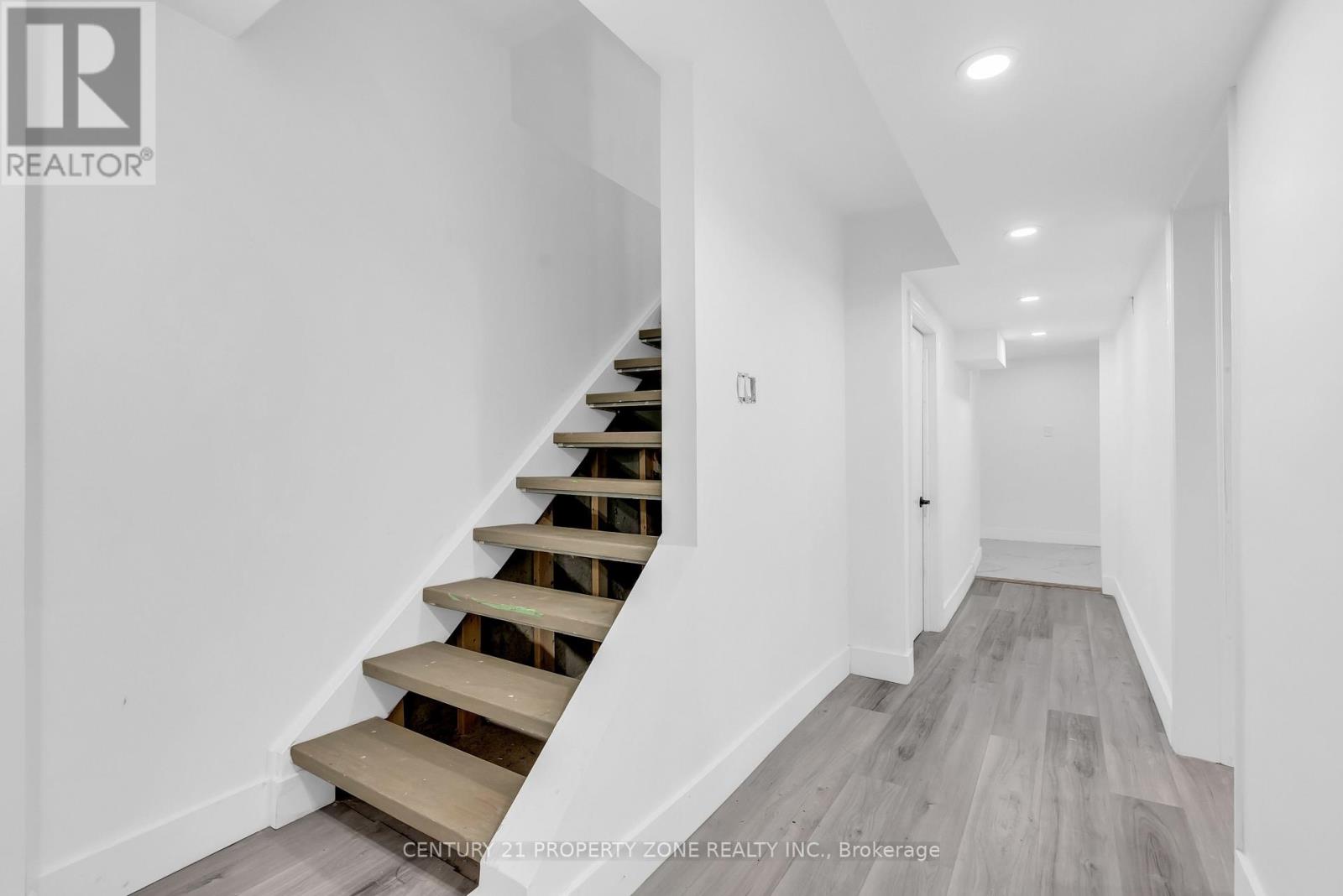 188 Cardinal Street, Barrie, Ontario  L4M 6G8 - Photo 36 - S13043280