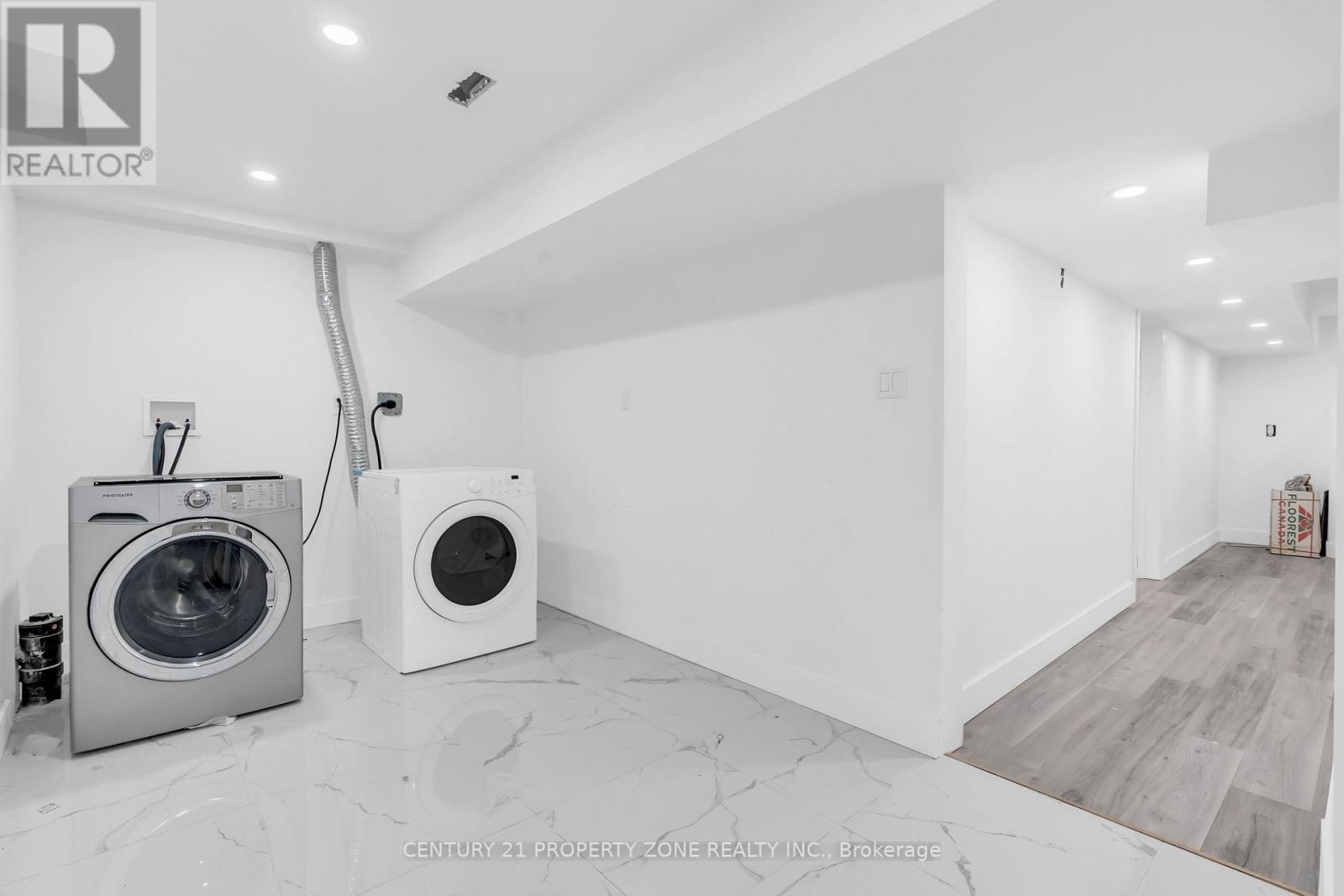 188 Cardinal Street, Barrie, Ontario  L4M 6G8 - Photo 37 - S13043280