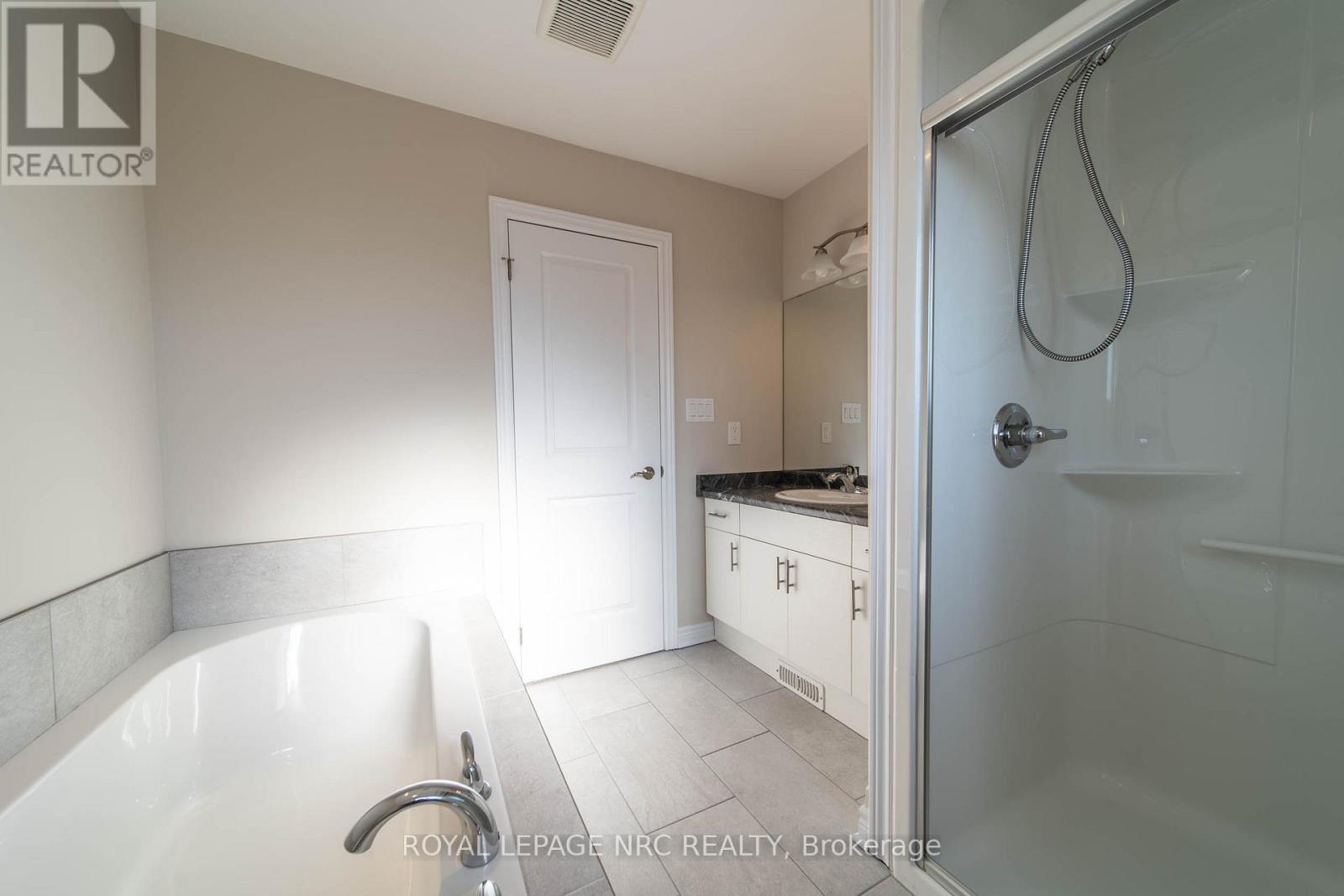 1 Sparkle Drive, Thorold, Ontario  L0S 1A0 - Photo 22 - X13040322