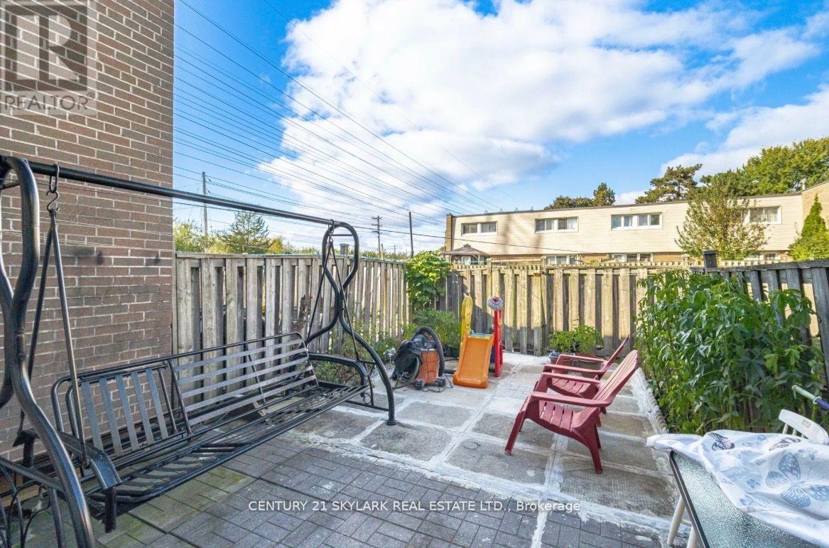 26 - 435 Silverstone Drive, Toronto, Ontario  M9V 3K7 - Photo 21 - W13043302