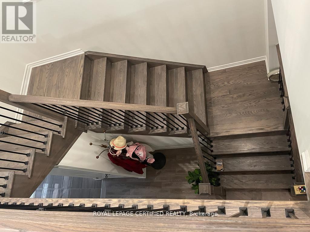 9 Affusion Road E, Brampton, Ontario  L7A 0H1 - Photo 6 - W13043328