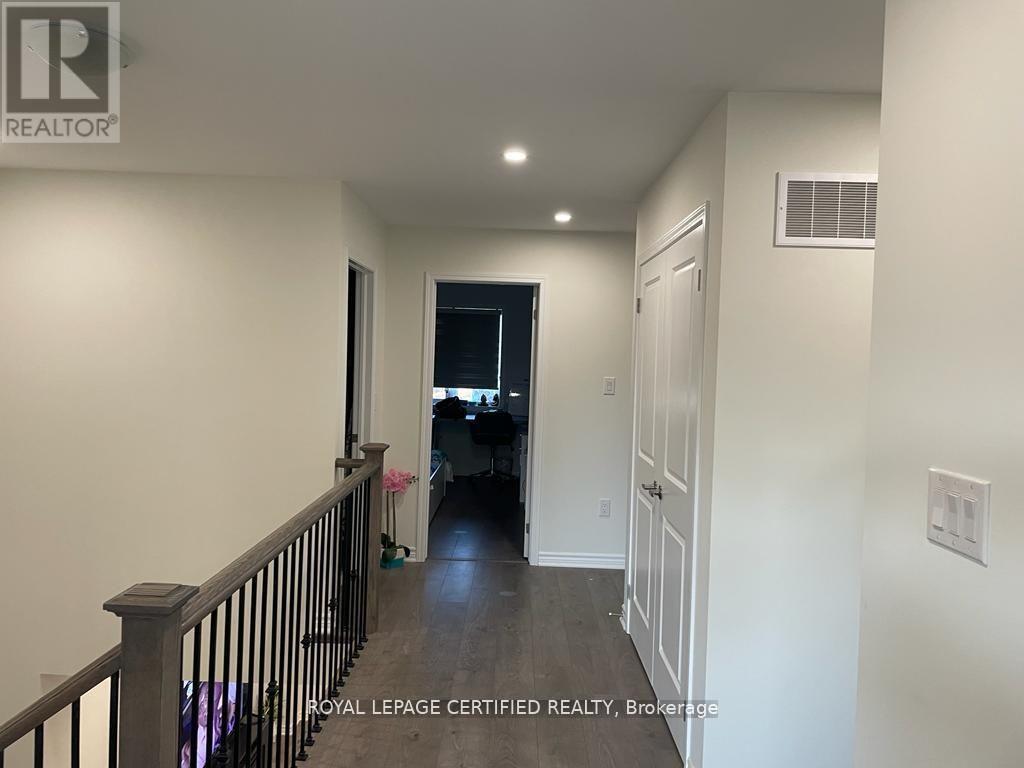 9 Affusion Road E, Brampton, Ontario  L7A 0H1 - Photo 8 - W13043328