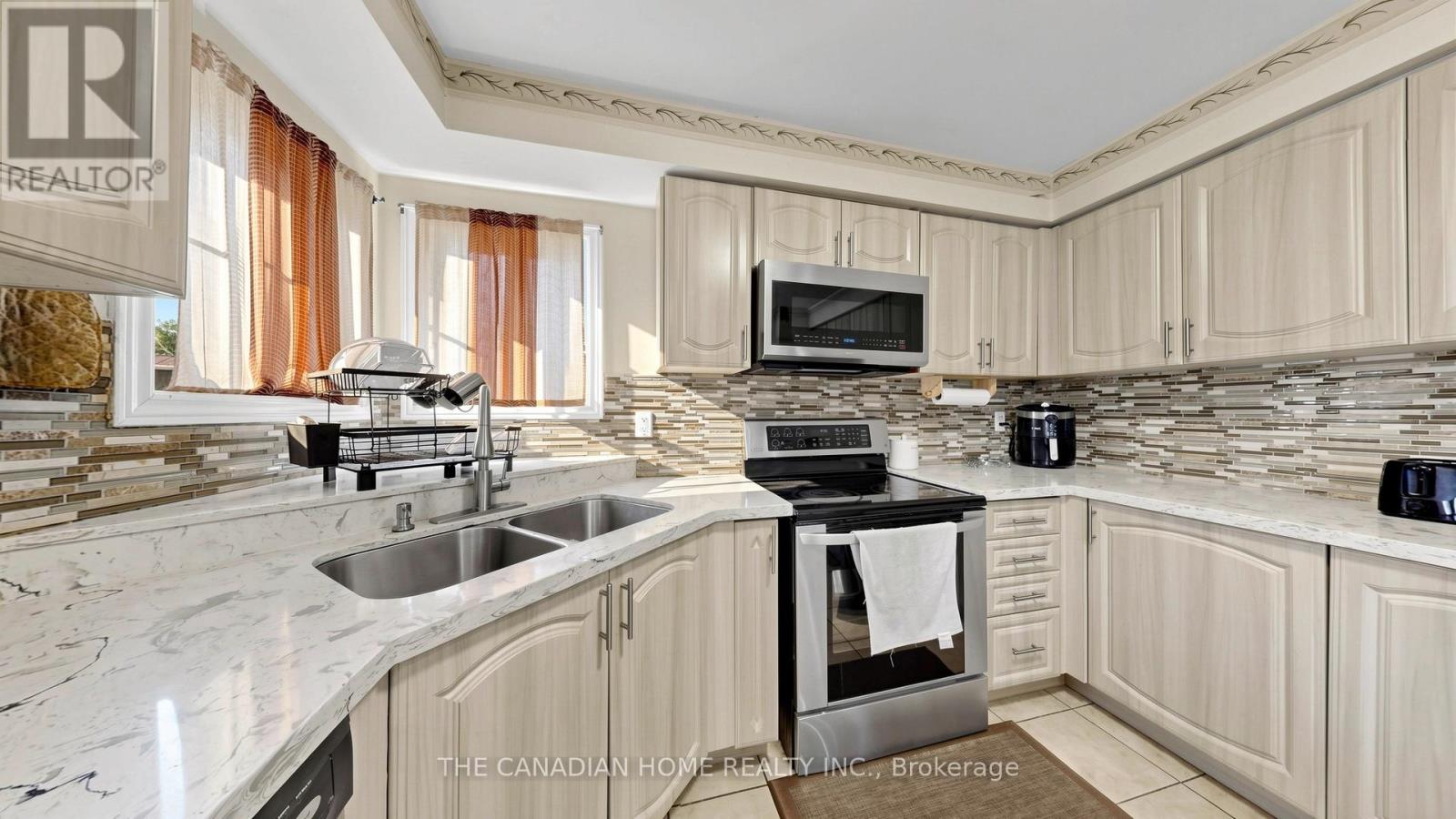 27 Wallaby Way, Brampton, Ontario  L6R 3G1 - Photo 16 - W13043344