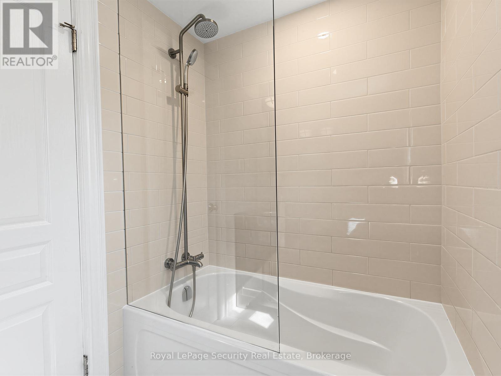 50 Wilmar Road, Toronto, Ontario  M9B 3S1 - Photo 11 - W13043346