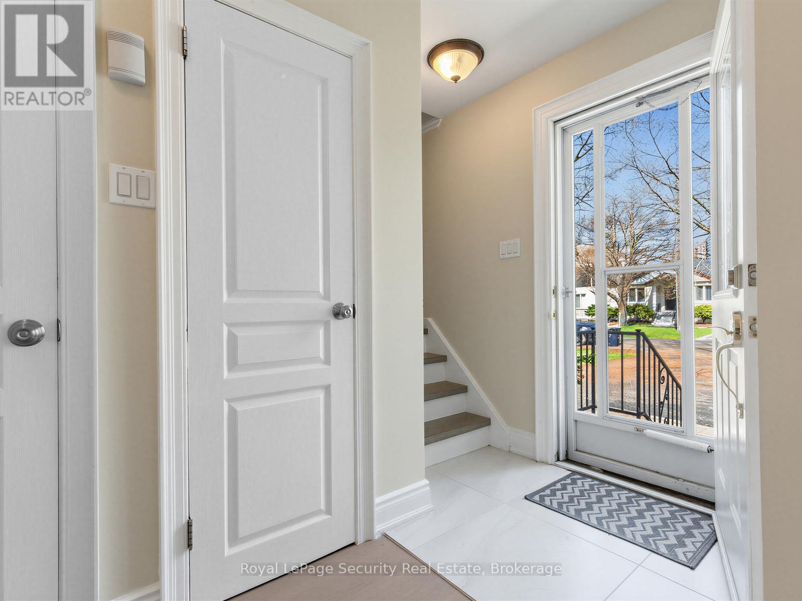 50 Wilmar Road, Toronto, Ontario  M9B 3S1 - Photo 7 - W13043346