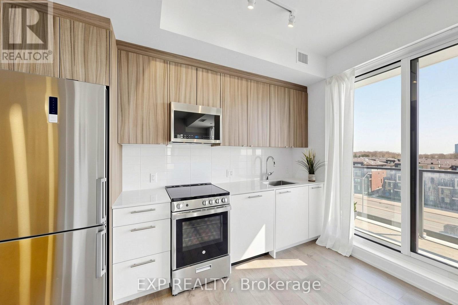 215 Veterans Drive, Brampton, Ontario  L7A 4S6 - Photo 12 - W13043374