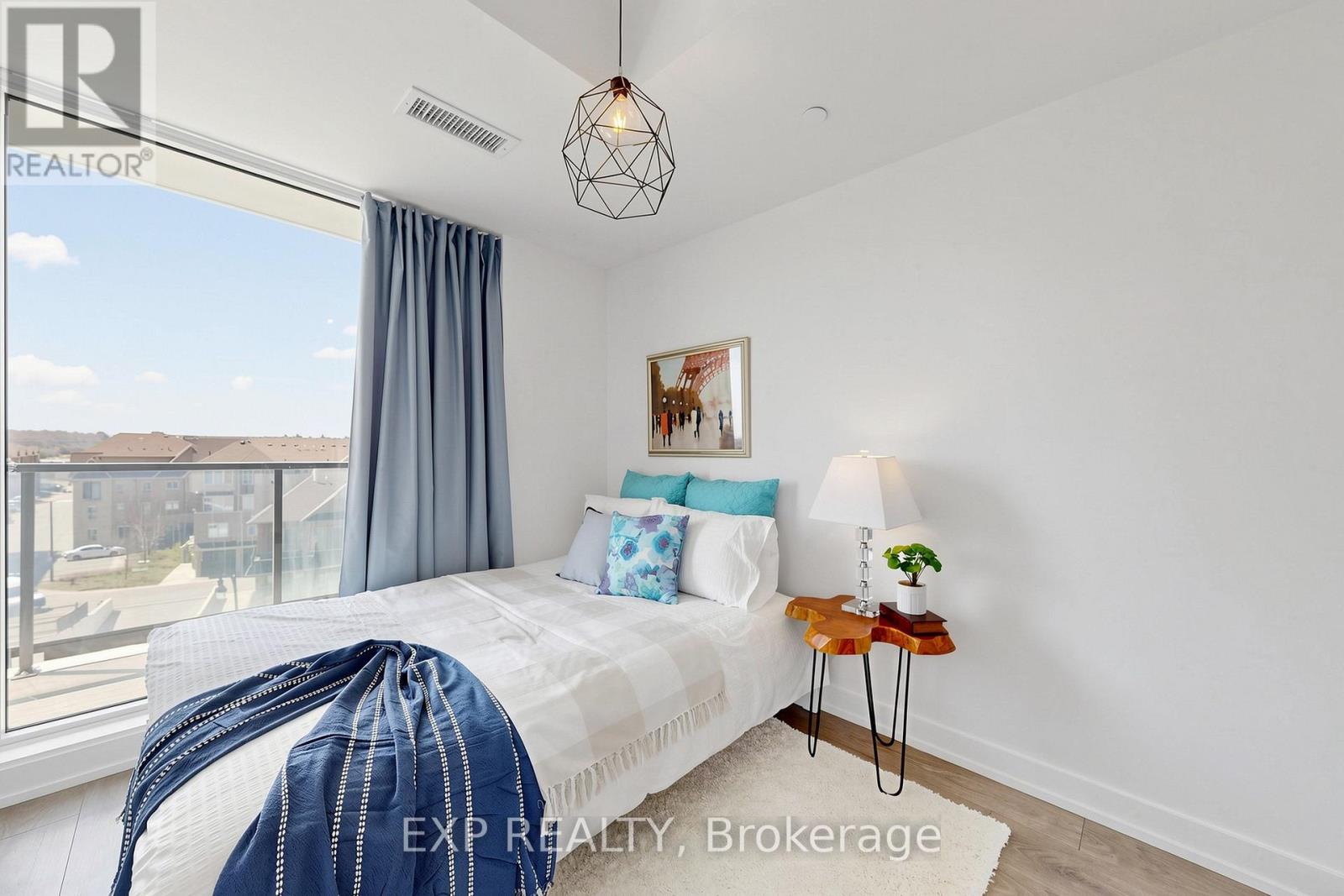 215 Veterans Drive, Brampton, Ontario  L7A 4S6 - Photo 18 - W13043374