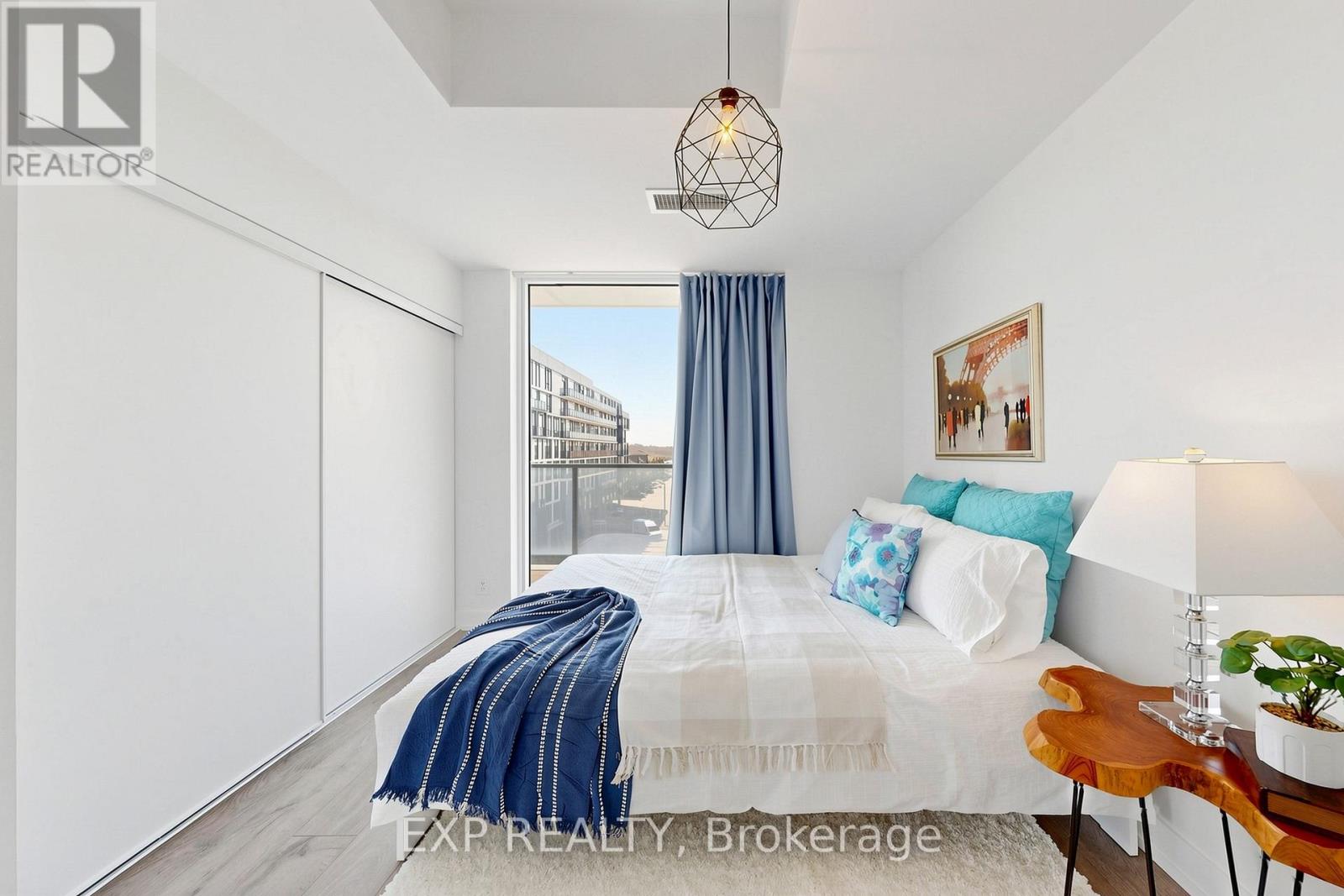 215 Veterans Drive, Brampton, Ontario  L7A 4S6 - Photo 19 - W13043374