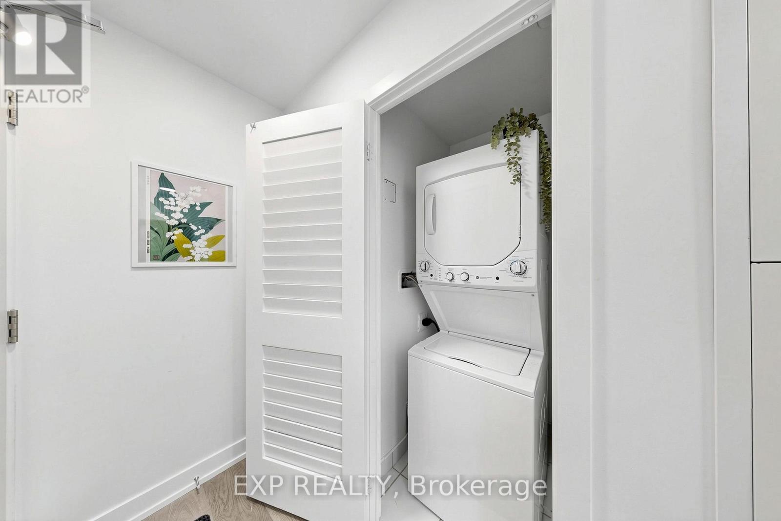 215 Veterans Drive, Brampton, Ontario  L7A 4S6 - Photo 25 - W13043374