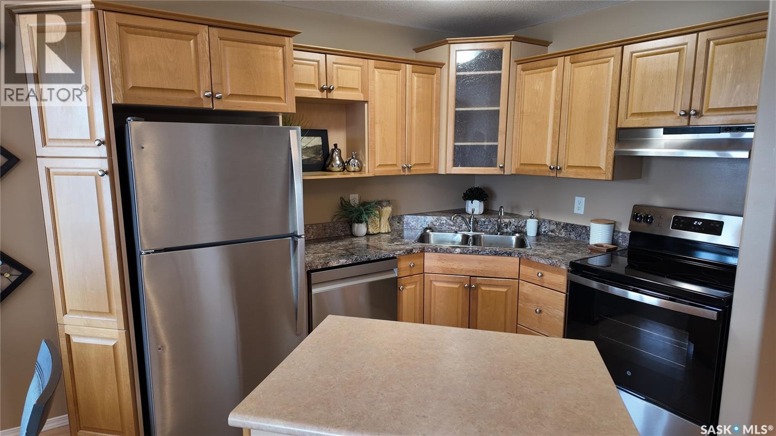 4128 Buckingham Drive E, Regina, Saskatchewan  S4V 3A9 - Photo 10 - SK033918