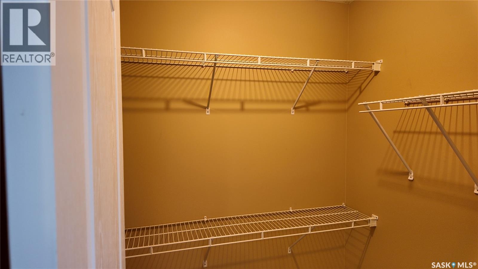 4128 Buckingham Drive E, Regina, Saskatchewan  S4V 3A9 - Photo 18 - SK033918