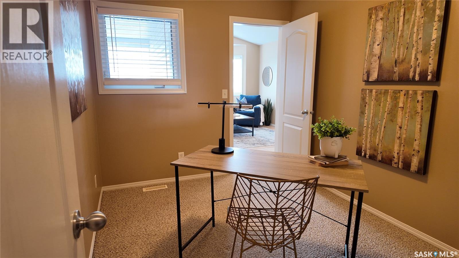 4128 Buckingham Drive E, Regina, Saskatchewan  S4V 3A9 - Photo 5 - SK033918