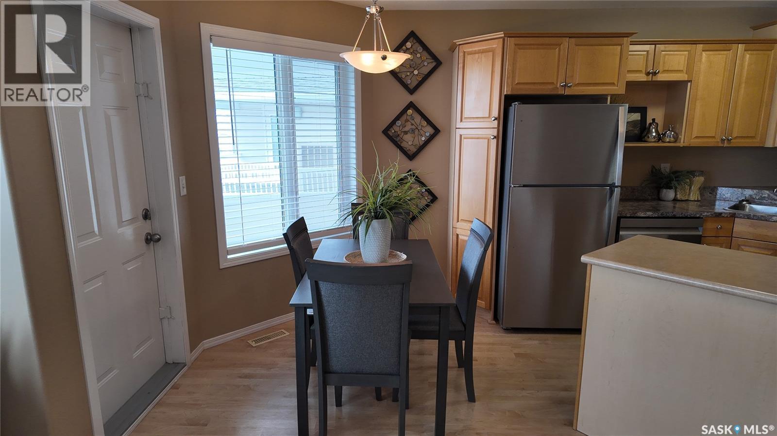 4128 Buckingham Drive E, Regina, Saskatchewan  S4V 3A9 - Photo 8 - SK033918