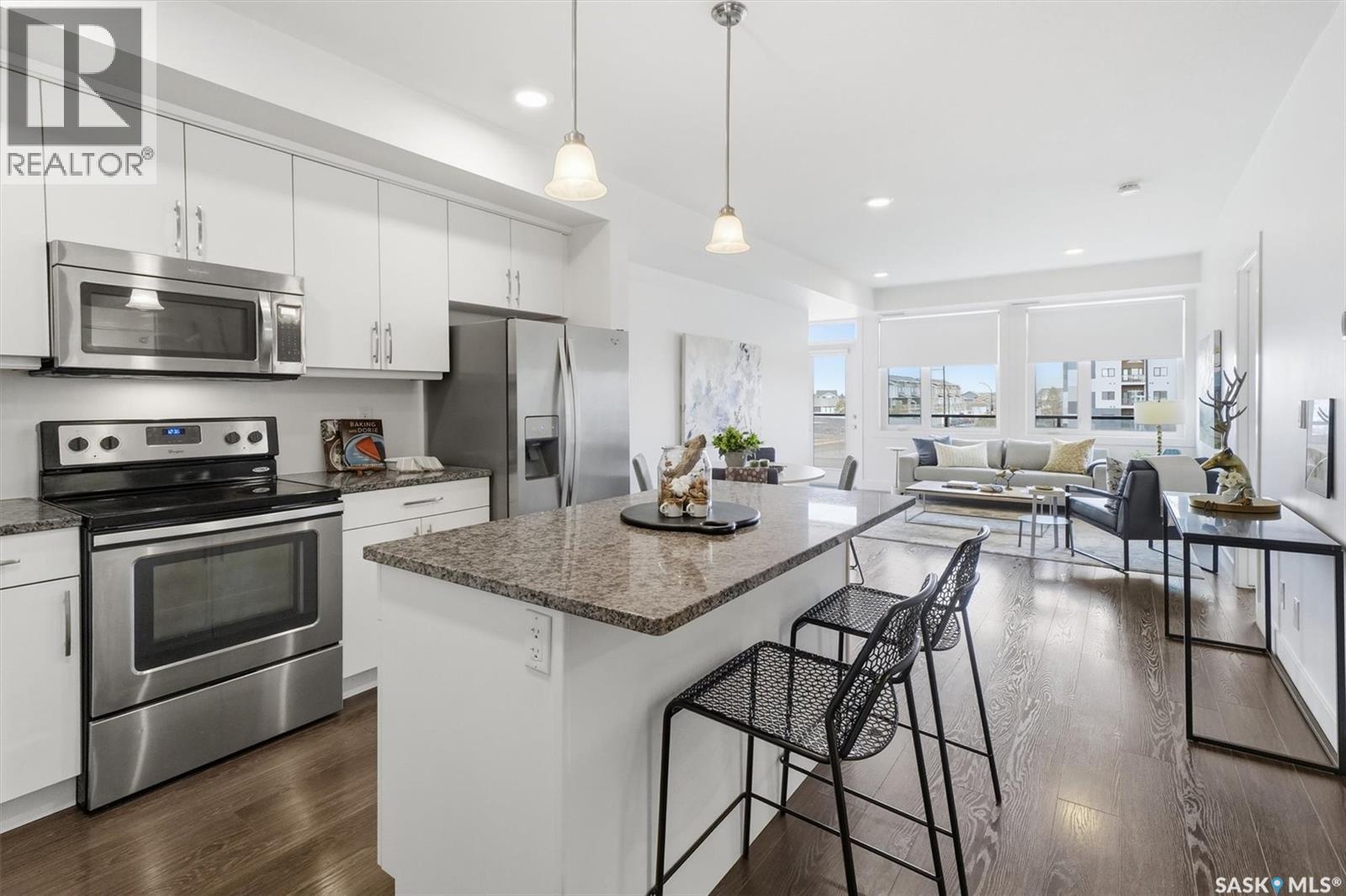 212 770 Childers Crescent, Saskatoon, Saskatchewan  S7L 6W1 - Photo 1 - SK033896