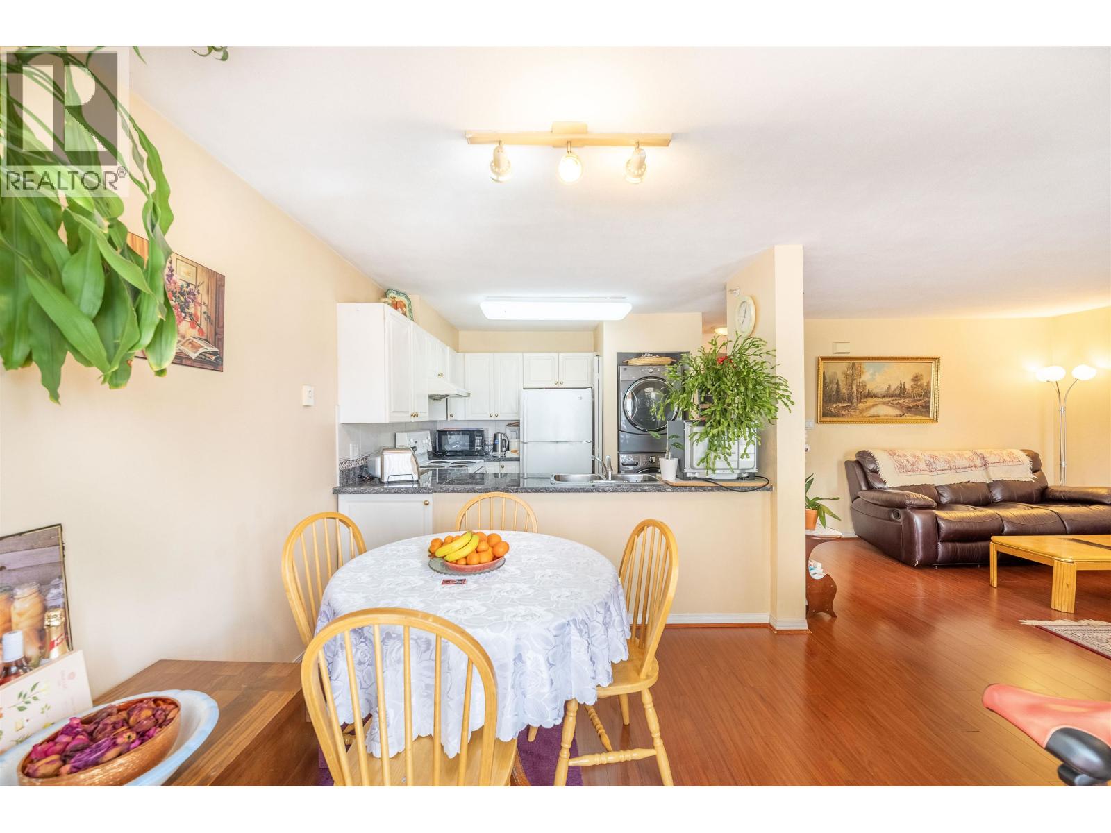 301 2677 E Broadway, Vancouver, British Columbia  V5M 1Y6 - Photo 12 - R3113923