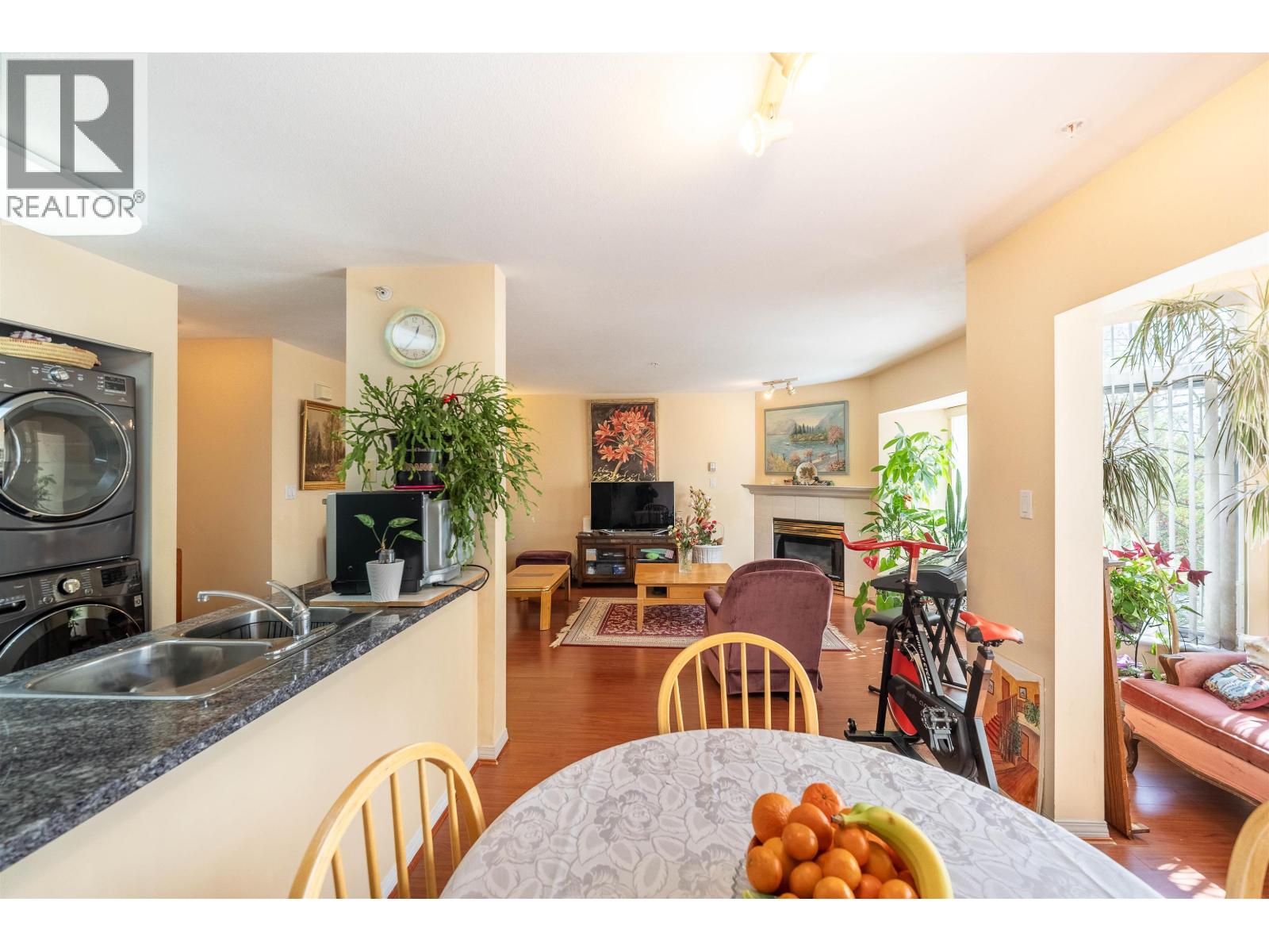 301 2677 E Broadway, Vancouver, British Columbia  V5M 1Y6 - Photo 15 - R3113923