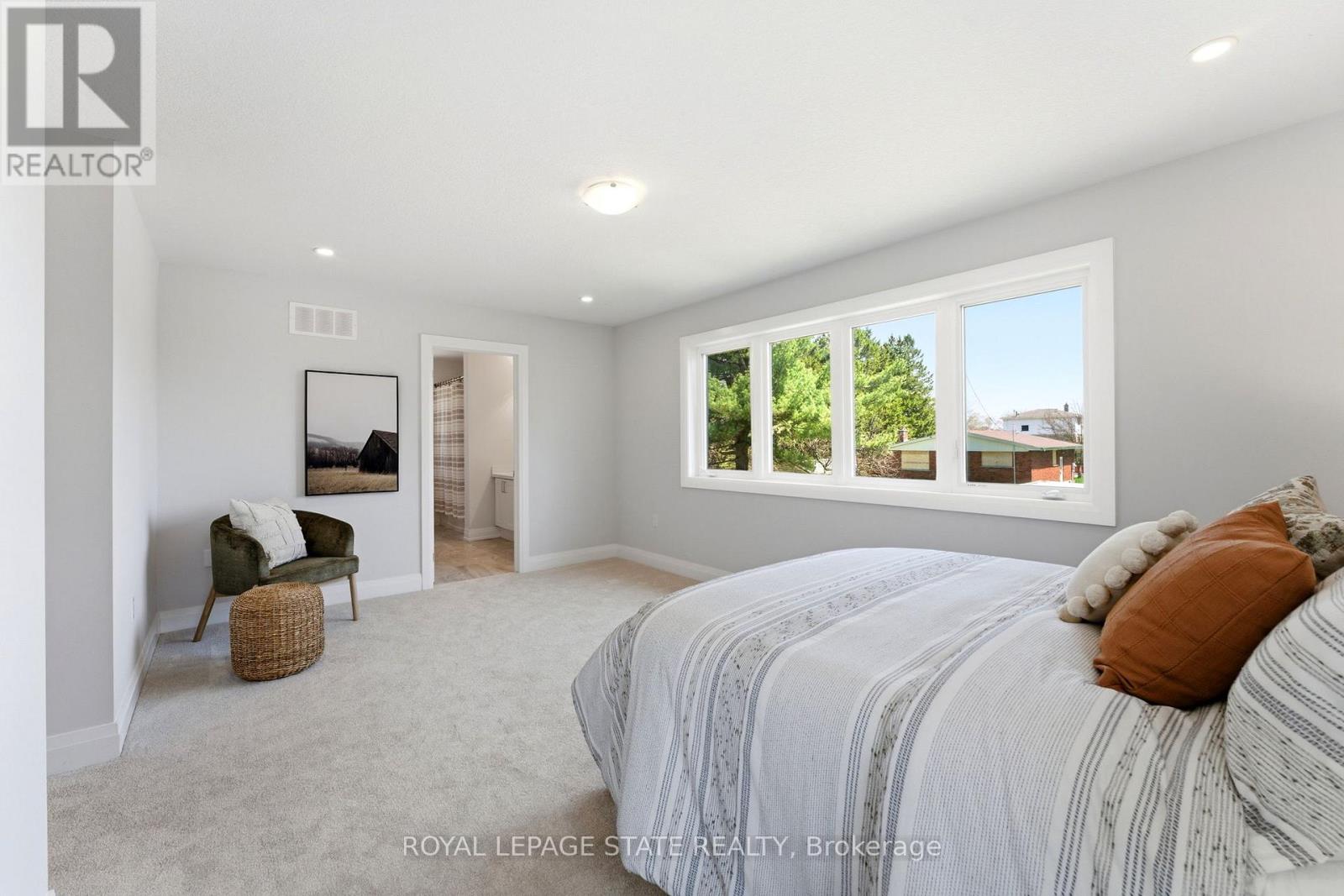 23 Woodvalley Court, Hamilton, Ontario  L9B 2S7 - Photo 13 - X13043310