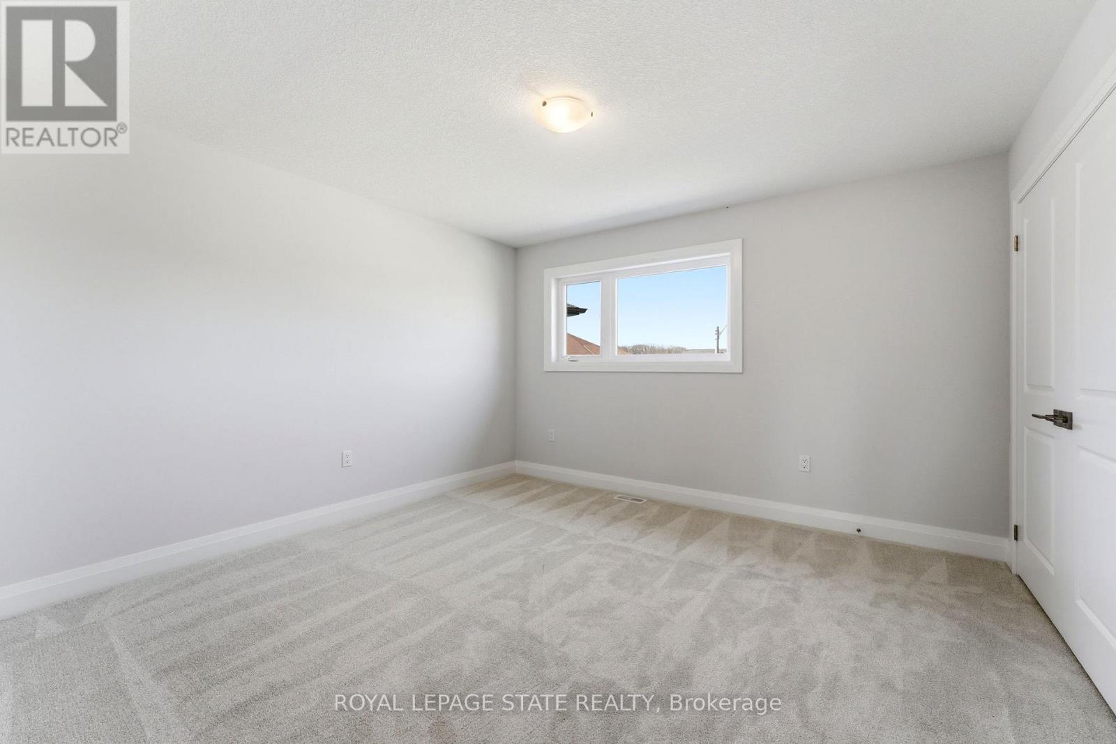 23 Woodvalley Court, Hamilton, Ontario  L9B 2S7 - Photo 15 - X13043310