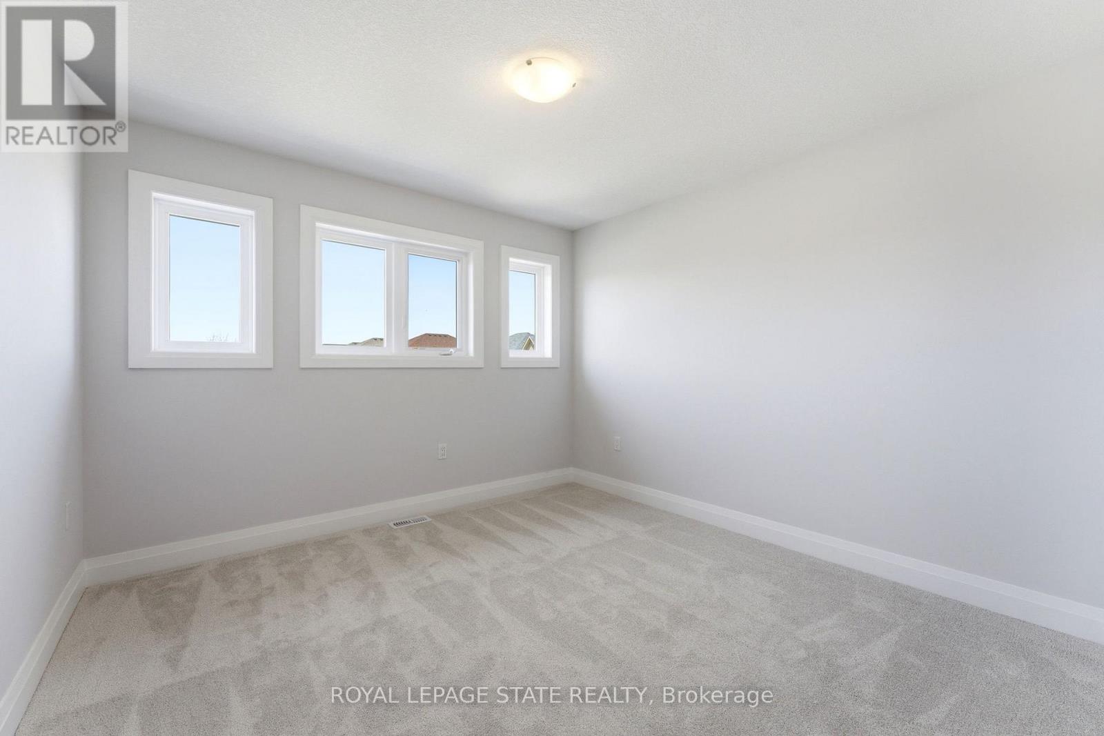 23 Woodvalley Court, Hamilton, Ontario  L9B 2S7 - Photo 16 - X13043310