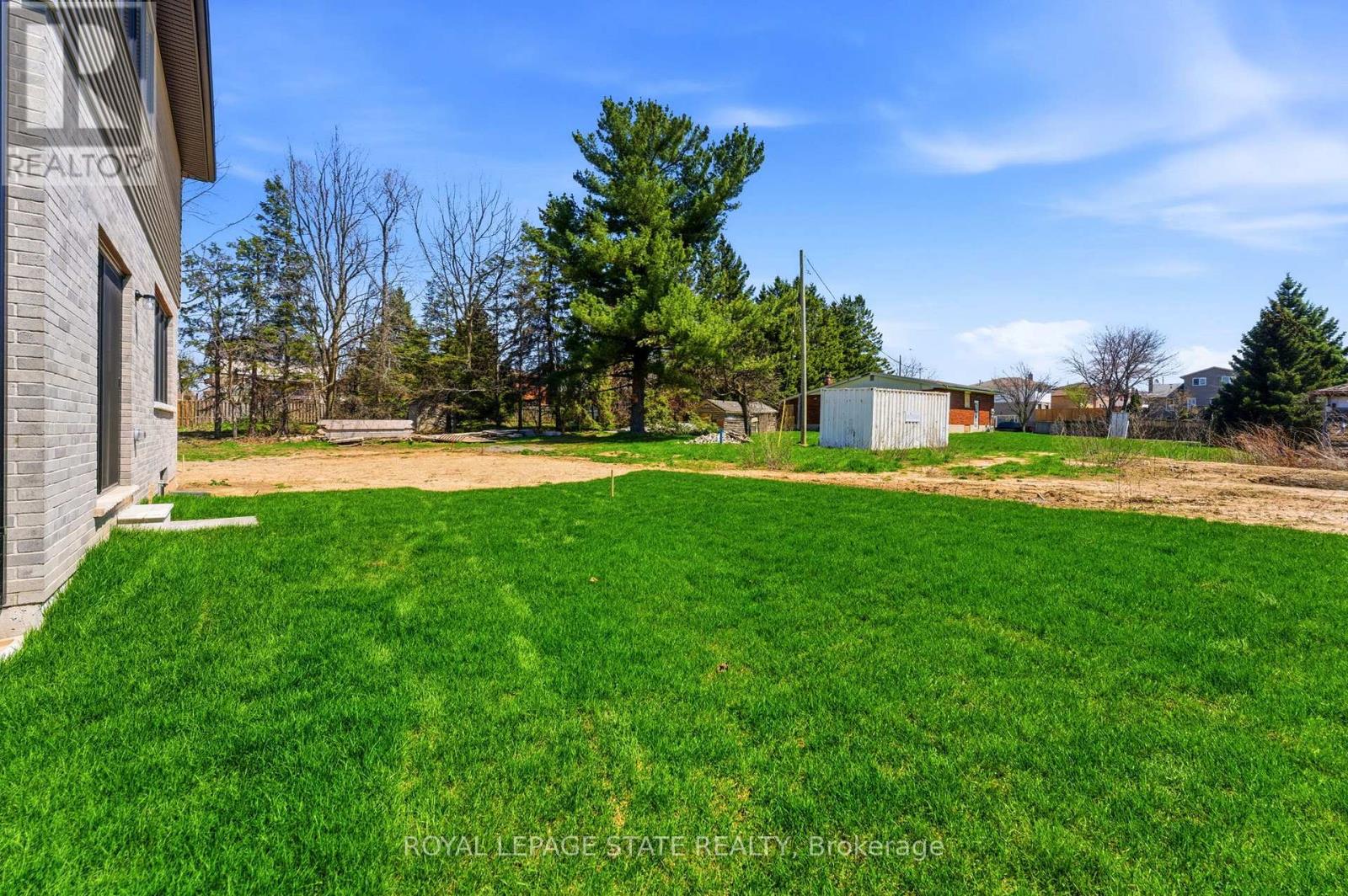 23 Woodvalley Court, Hamilton, Ontario  L9B 2S7 - Photo 20 - X13043310