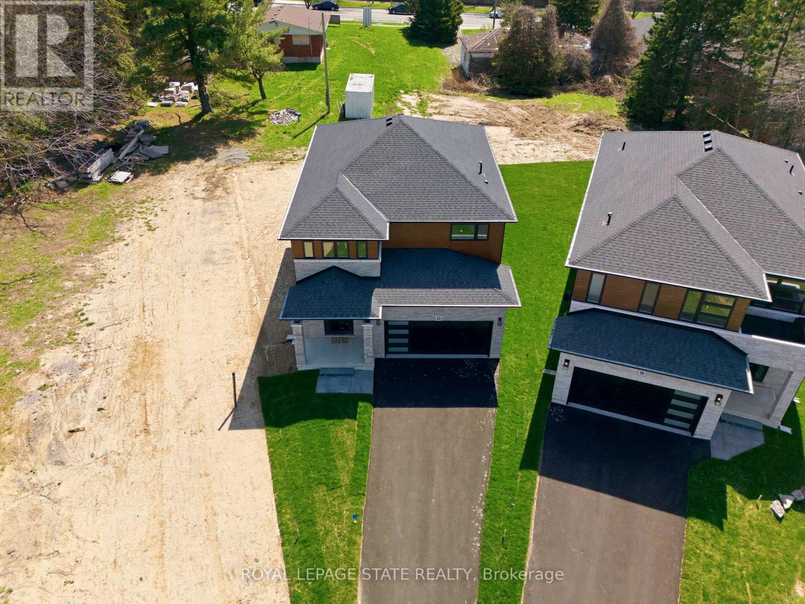 23 Woodvalley Court, Hamilton, Ontario  L9B 2S7 - Photo 21 - X13043310