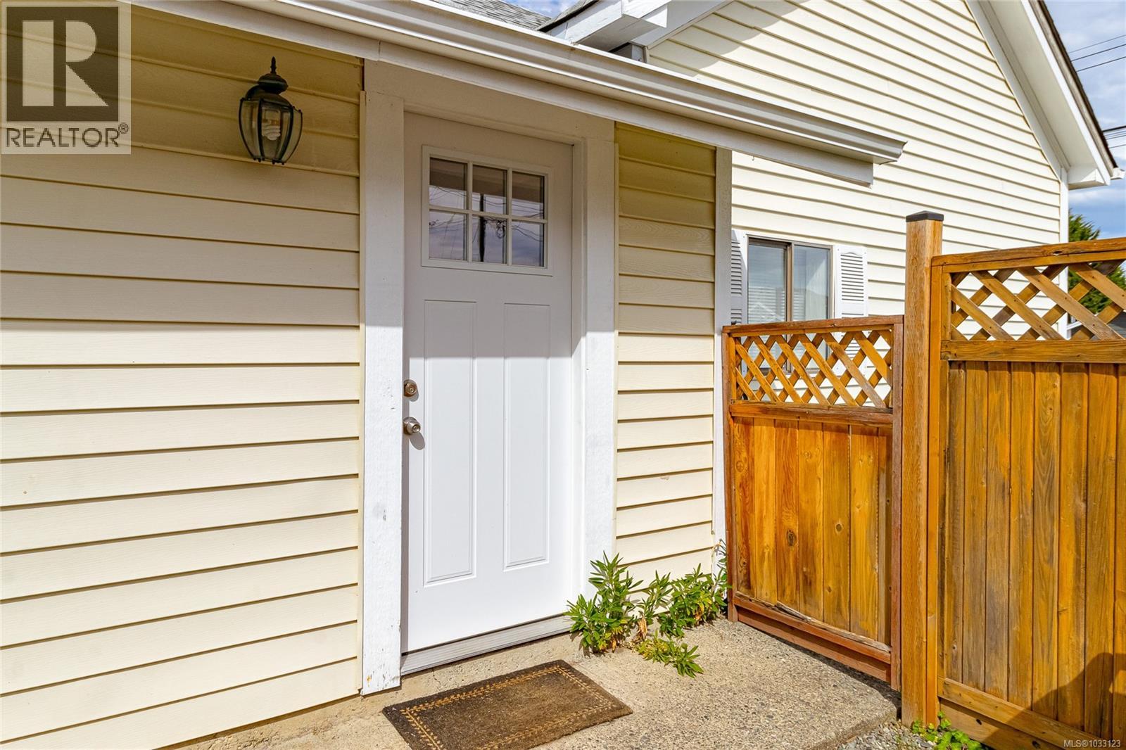 8138 Edmund St, Crofton, British Columbia  V0R 1R0 - Photo 3 - 1033123