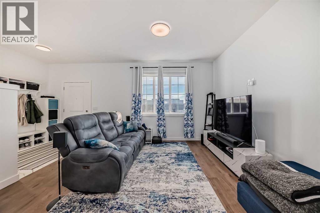 144 Merganser Drive W, Chestermere, Alberta  T1X 2S5 - Photo 4 - A2301339