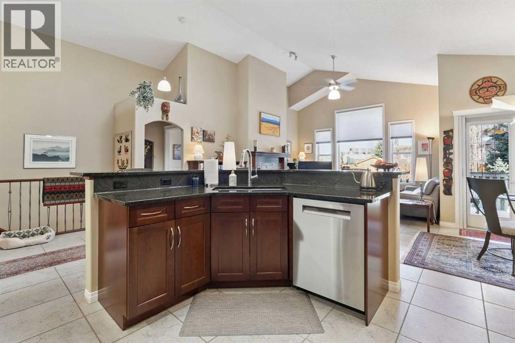 202 Tusslewood Terrace Nw, Calgary, Alberta  T3L 2W5 - Photo 13 - A2303756