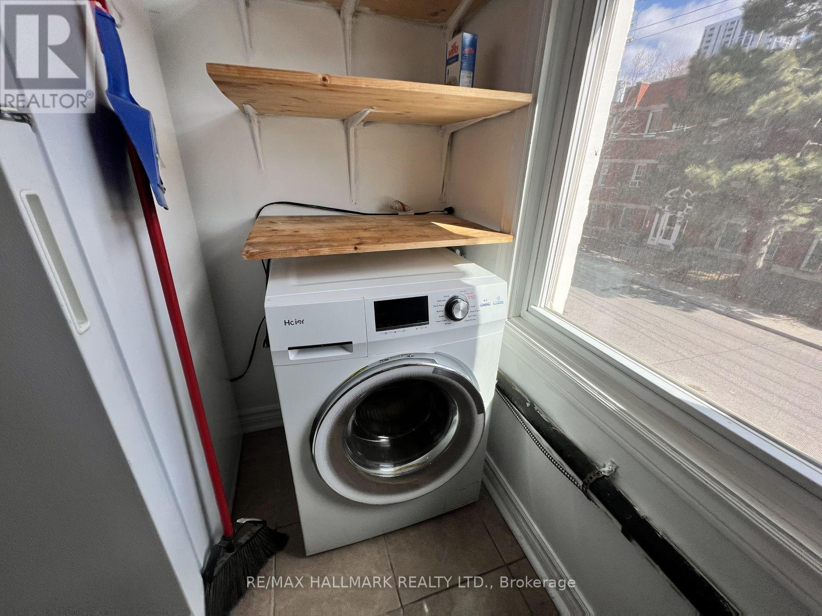 2 - 374 Dundas Street E, Toronto, Ontario  M5A 2A3 - Photo 3 - C13010712